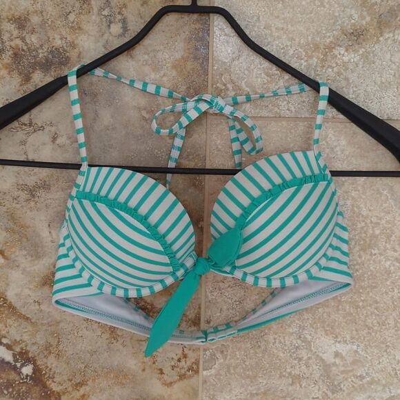 aerie Other - 34B Aerie Green Striped Bikini Swim Beach Pool Top
